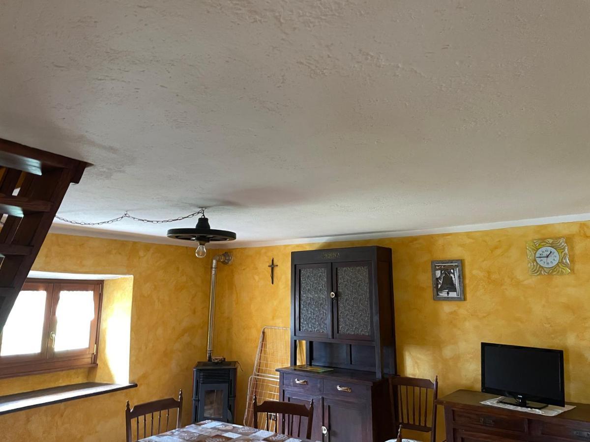 فيلا Casa Vacanze La Carbunera دومودوسولا المظهر الخارجي الصورة