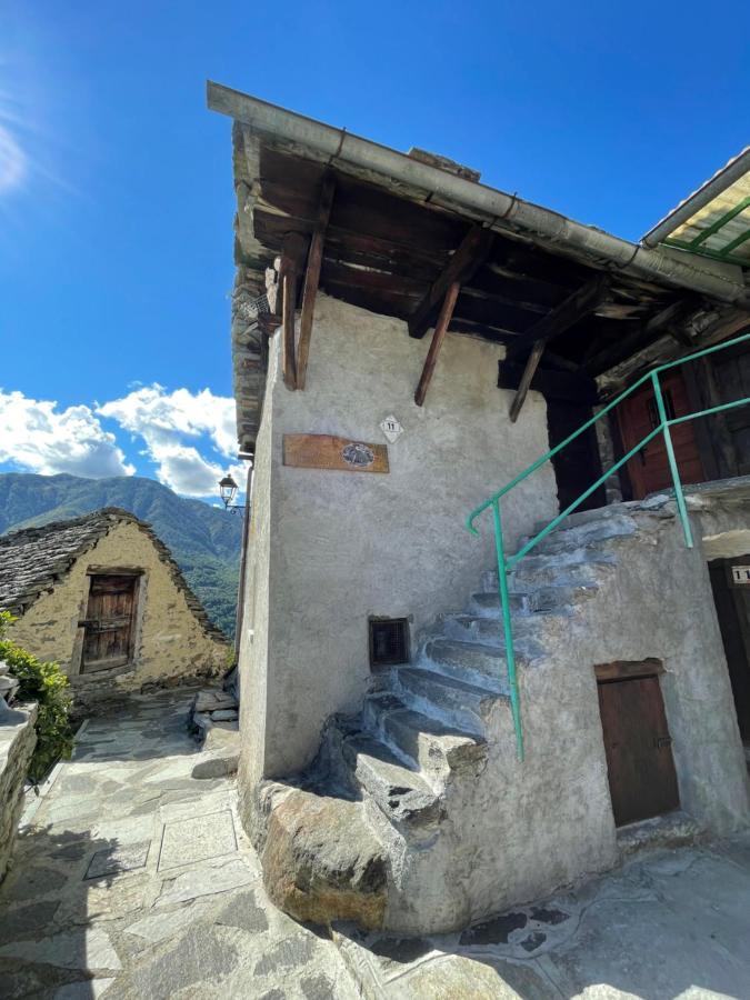 فيلا Casa Vacanze La Carbunera دومودوسولا المظهر الخارجي الصورة